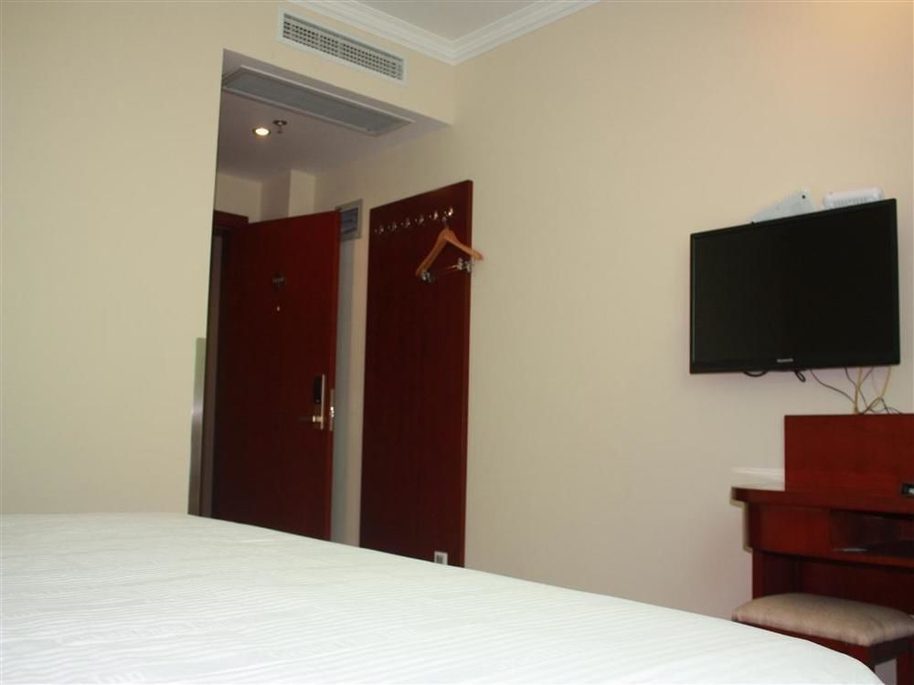 Greentree Inn Shanghai Wild Zoo Dachuan Freeway Express Hotel Exterior photo