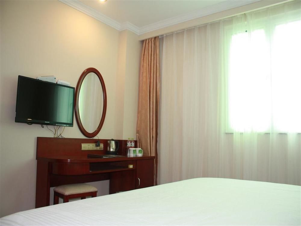 Greentree Inn Shanghai Wild Zoo Dachuan Freeway Express Hotel Exterior photo
